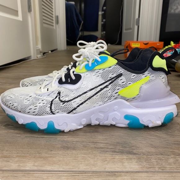 nike react vision worldwide running shoes